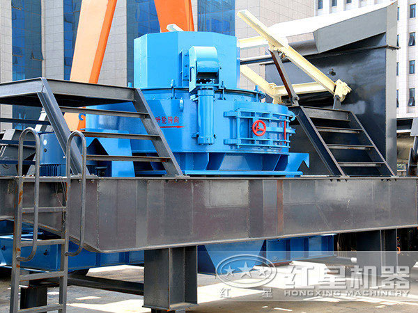 配制砂機山石移動破碎站 配制砂機山石移動破碎站