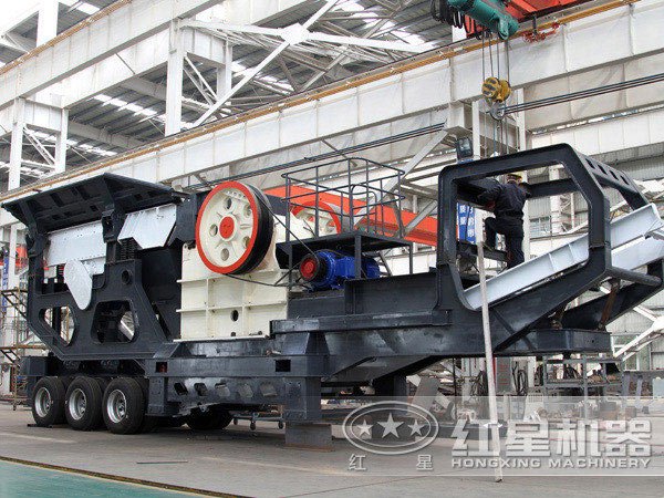 移動(dòng)鄂式碎石機(jī) 移動(dòng)鄂式碎石機(jī)