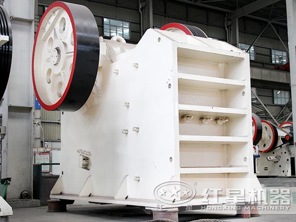 鄂式破碎機 鄂式破碎機