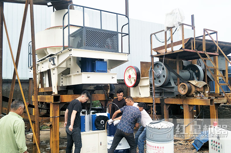 HVI制砂機現(xiàn)場安裝調(diào)試 HVI制砂機現(xiàn)場安裝調(diào)試