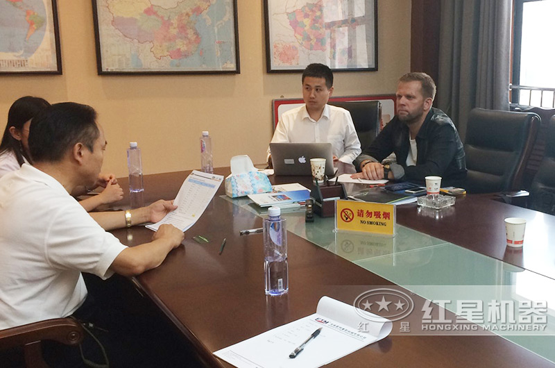 履帶式移動破碎站歡迎您來廠咨詢 履帶式移動破碎站歡迎您來廠咨詢