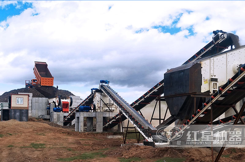 甘肅天水時產200噸石頭加工沙子生產線現場 甘肅天水時產200噸石頭加工沙子生產線現場