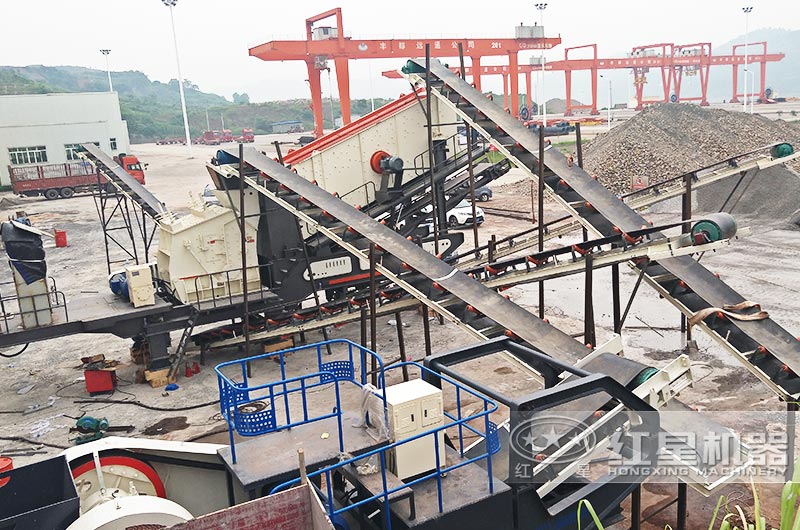 反擊移動破碎站生產現場，綠色環保