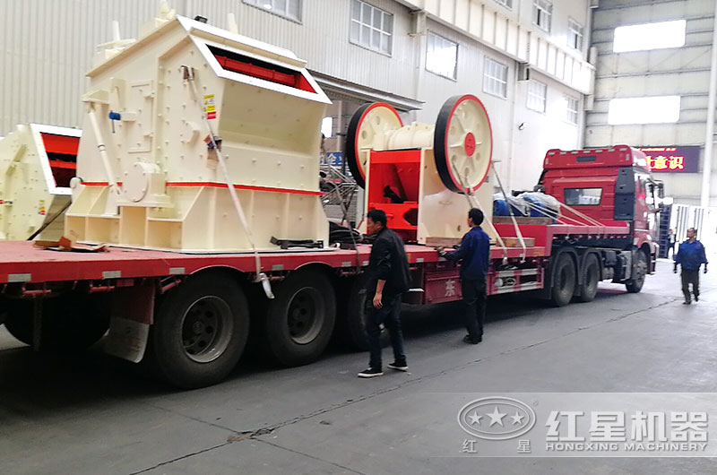 打砂石料的破碎設備發(fā)貨 打砂石料的破碎設備發(fā)貨