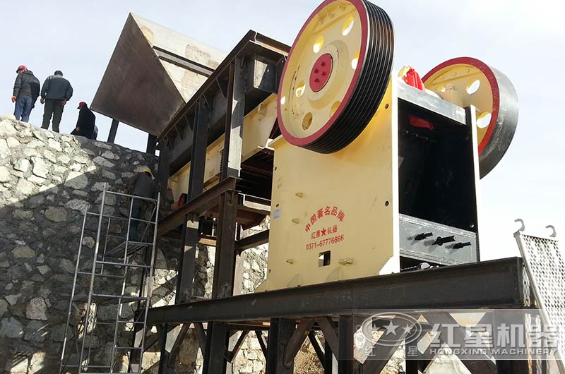 顎式破碎機作業現場圖片 顎式破碎機作業現場圖片