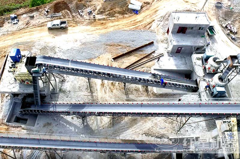 玄武巖粉碎生產線現場 玄武巖粉碎生產線現場