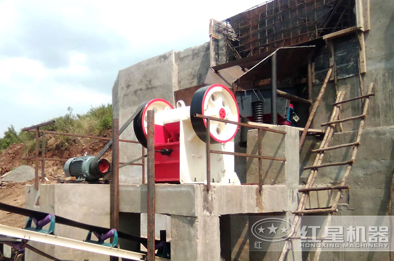 300x1300細(xì)鄂破機(jī)生產(chǎn)現(xiàn)場(chǎng)圖片 300x1300細(xì)鄂破機(jī)生產(chǎn)現(xiàn)場(chǎng)圖片