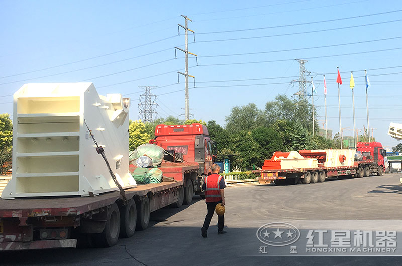 破石頭的機器發往山東 破石頭的機器發往山東