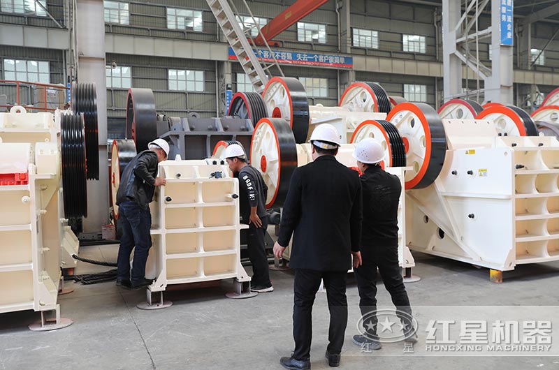 客戶到廠實地參觀設(shè)備車間 客戶到廠實地參觀設(shè)備車間