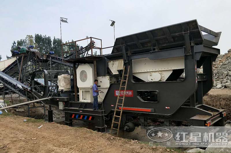 小型花崗巖移動破碎生產線 小型花崗巖移動破碎生產線