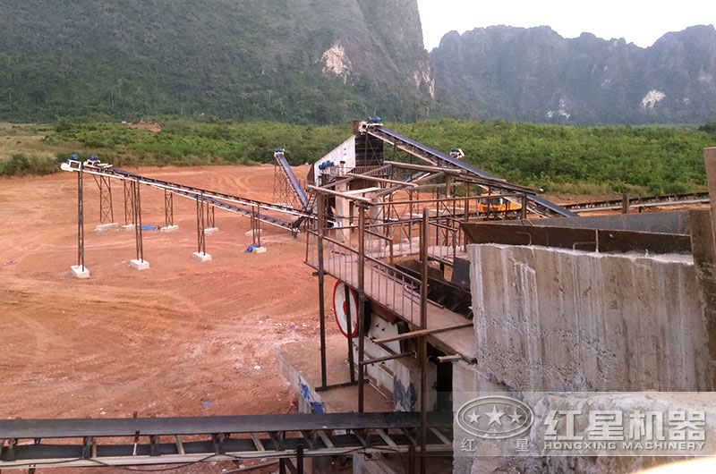 時產(chǎn)300-400噸石灰石破碎生產(chǎn)線 時產(chǎn)300-400噸石灰石破碎生產(chǎn)線