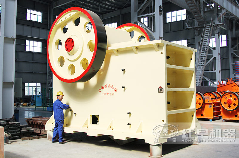 大型石頭粉碎機設備圖片 大型石頭粉碎機設備圖片