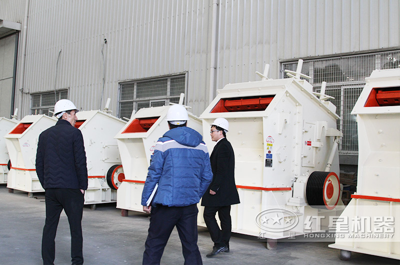 客戶來(lái)廠考察設(shè)備 客戶來(lái)廠考察設(shè)備